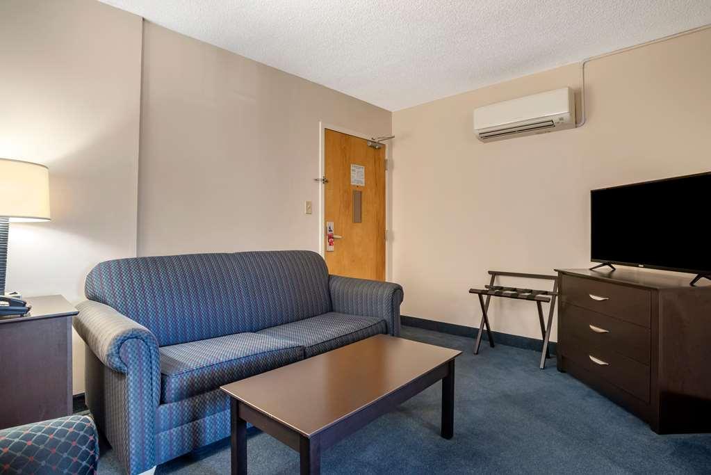 Econo Lodge Inn & Suites Rehoboth Beach Bilik gambar